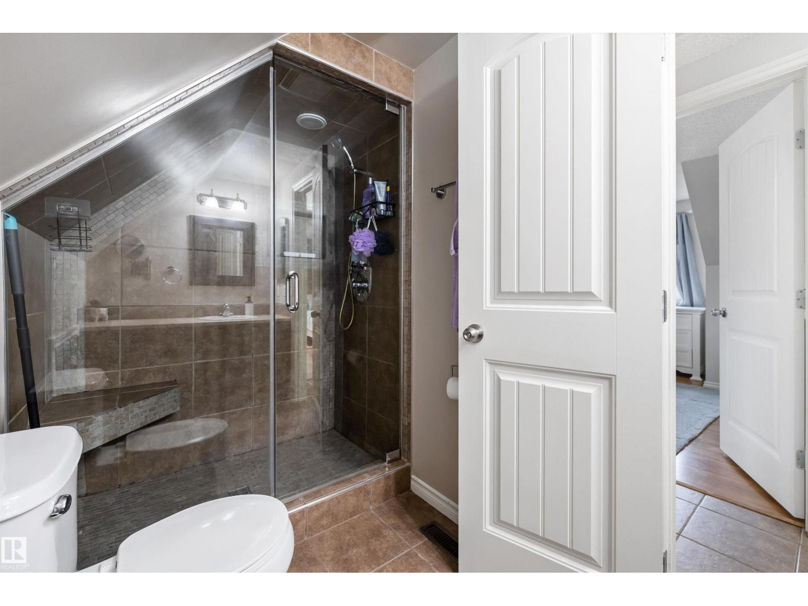 197 GREENWOOD DR - Image 32
