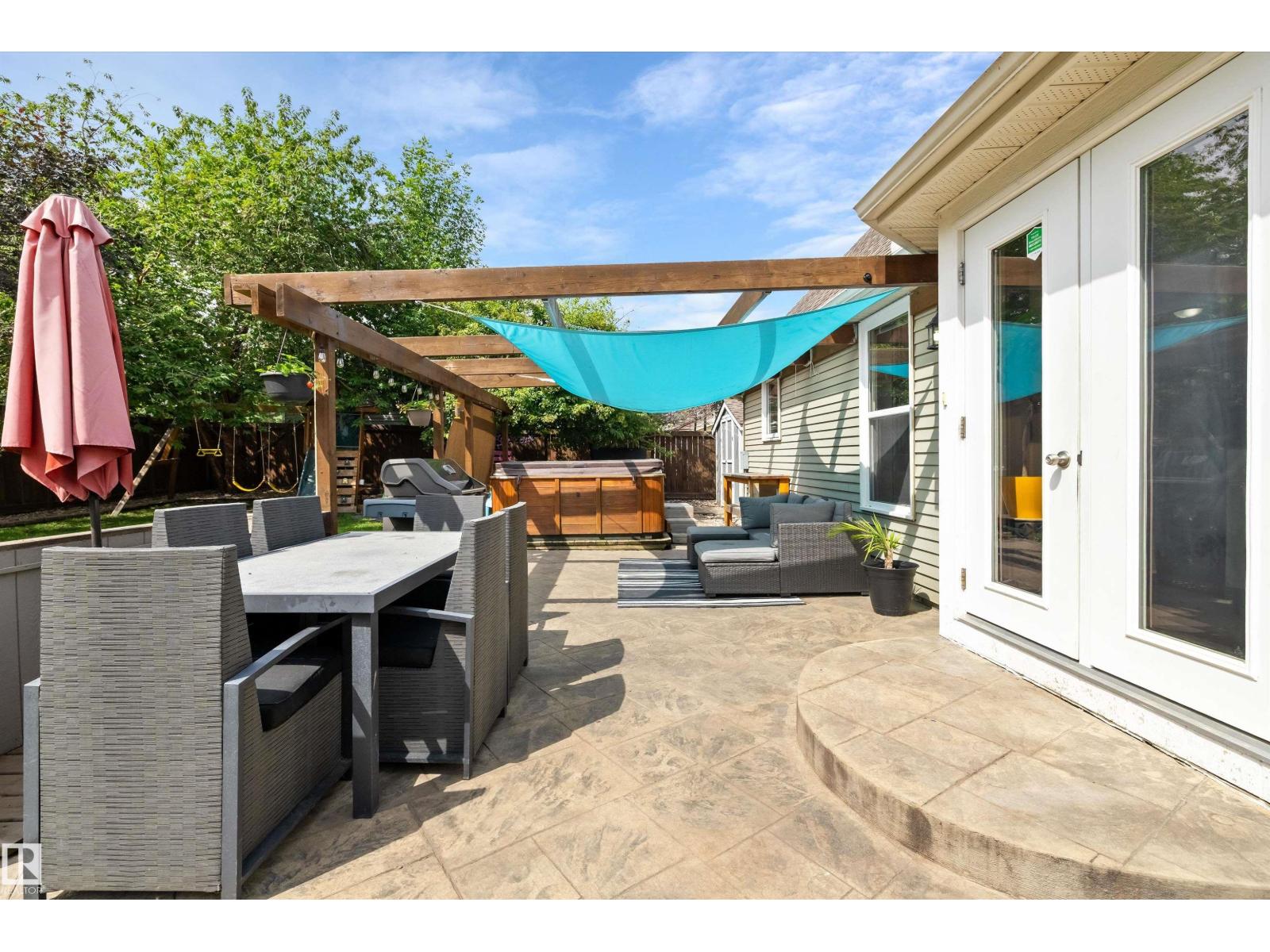 197 GREENWOOD DR - 50