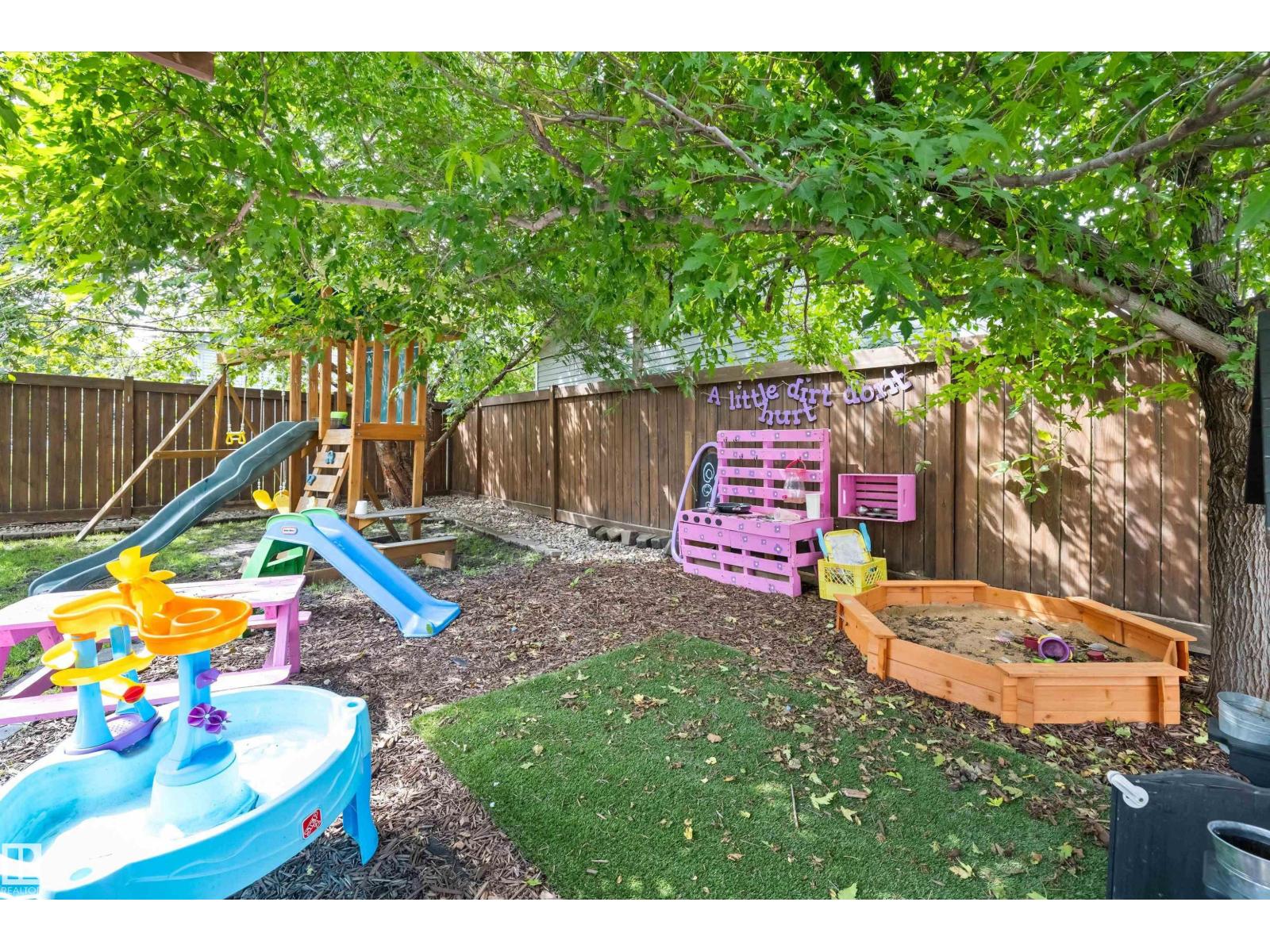 197 GREENWOOD DR - 57