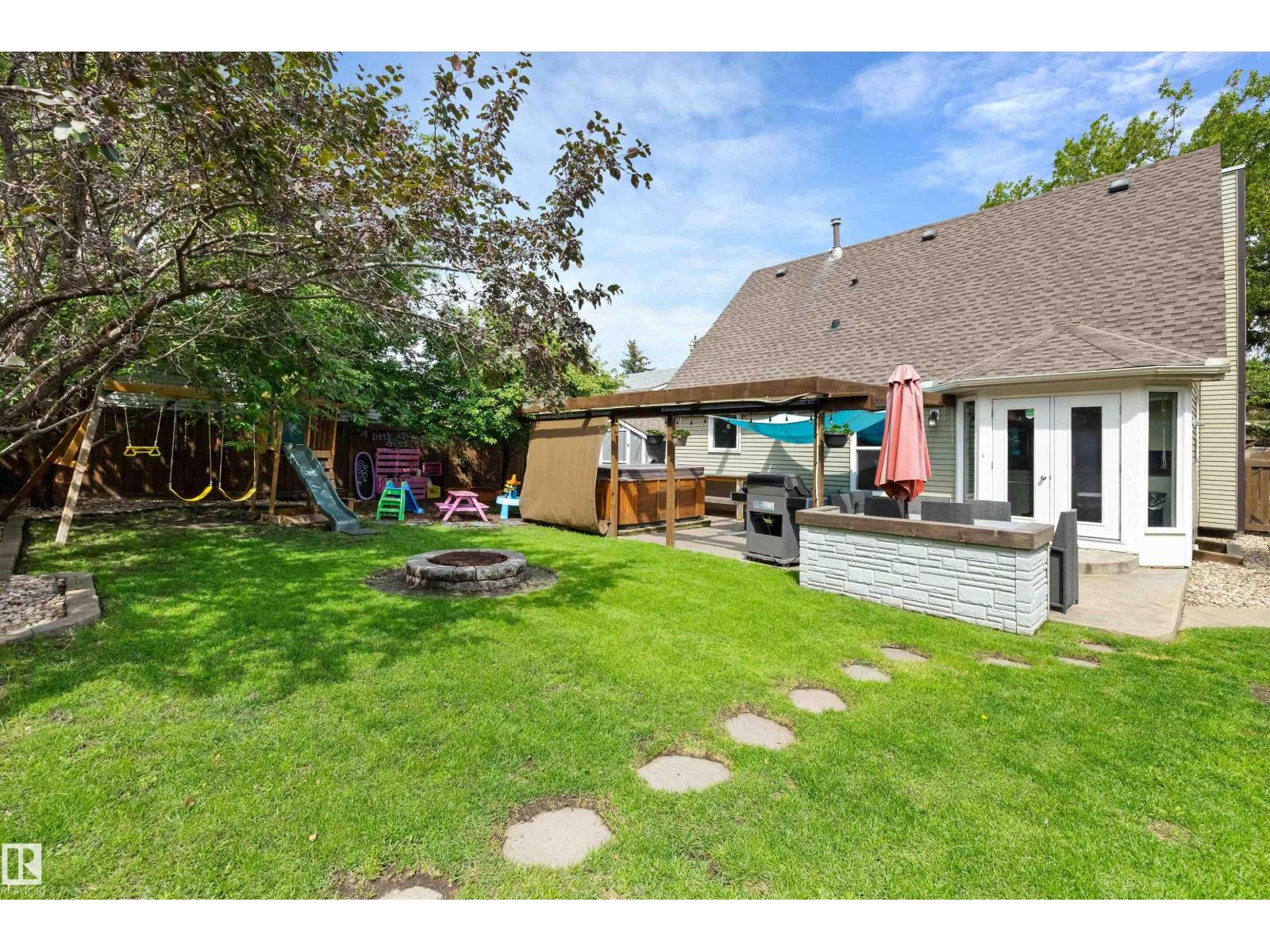 197 GREENWOOD DR - 61