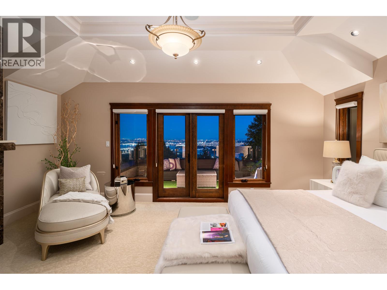2673 FINCH HILL, West Vancouver photo 16