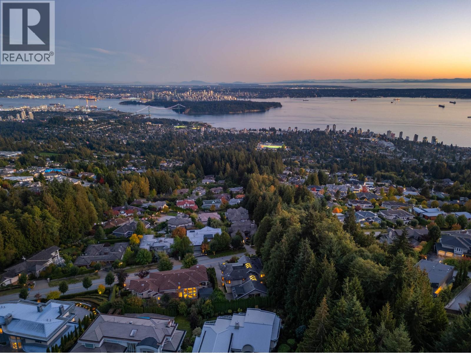 2673 FINCH HILL, West Vancouver photo 39