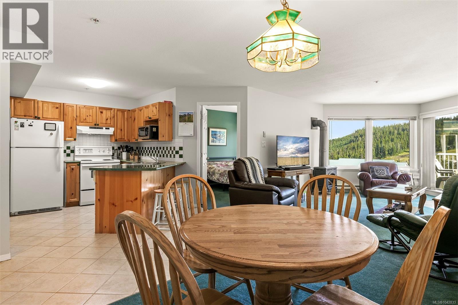215 1320 Henry Rd