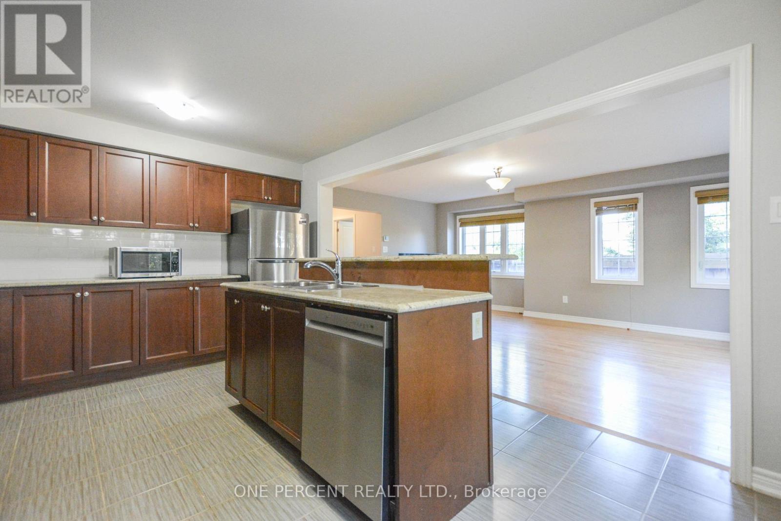 85 BENJAMIN HOOD CRESCENT - 11
