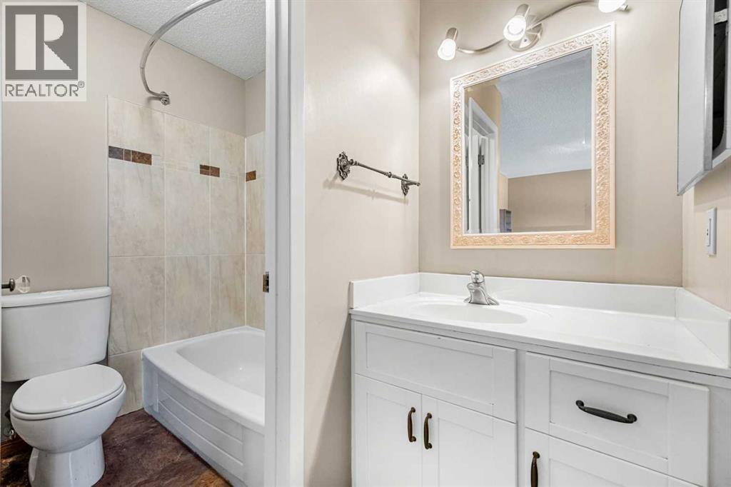 #73 10940 Bonaventure Drive SE - Image 21