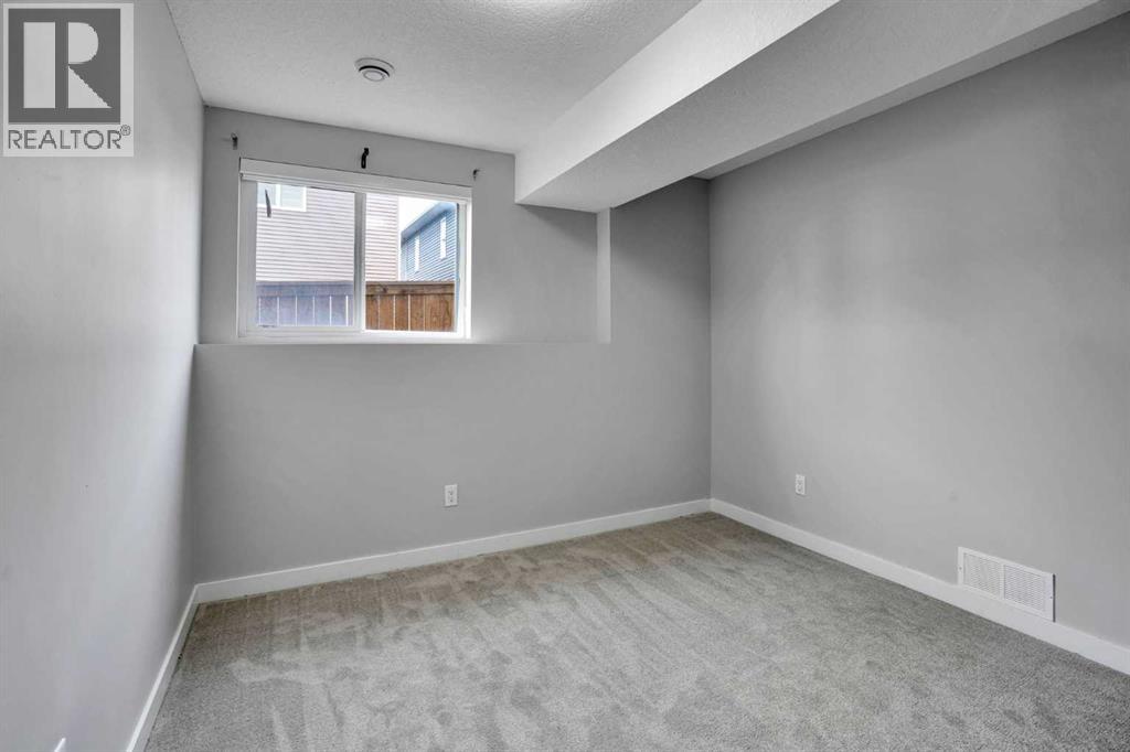 368 Nolanhurst Crescent NW - Image 30