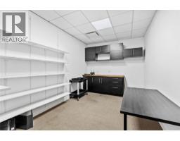 246 2nd Avenue Unit# 203, Kamloops, BC V2C1Z4 Photo 9