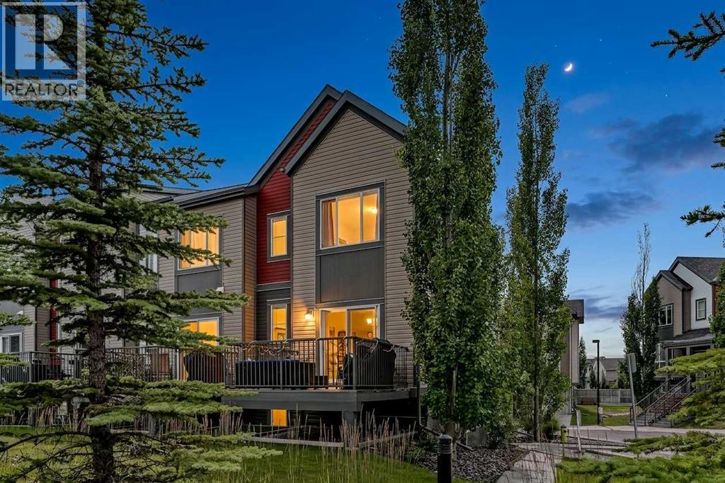 202 Copperpond Row SE - 2