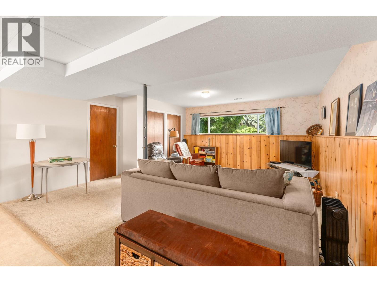 1121 15 Street SE - Image 23
