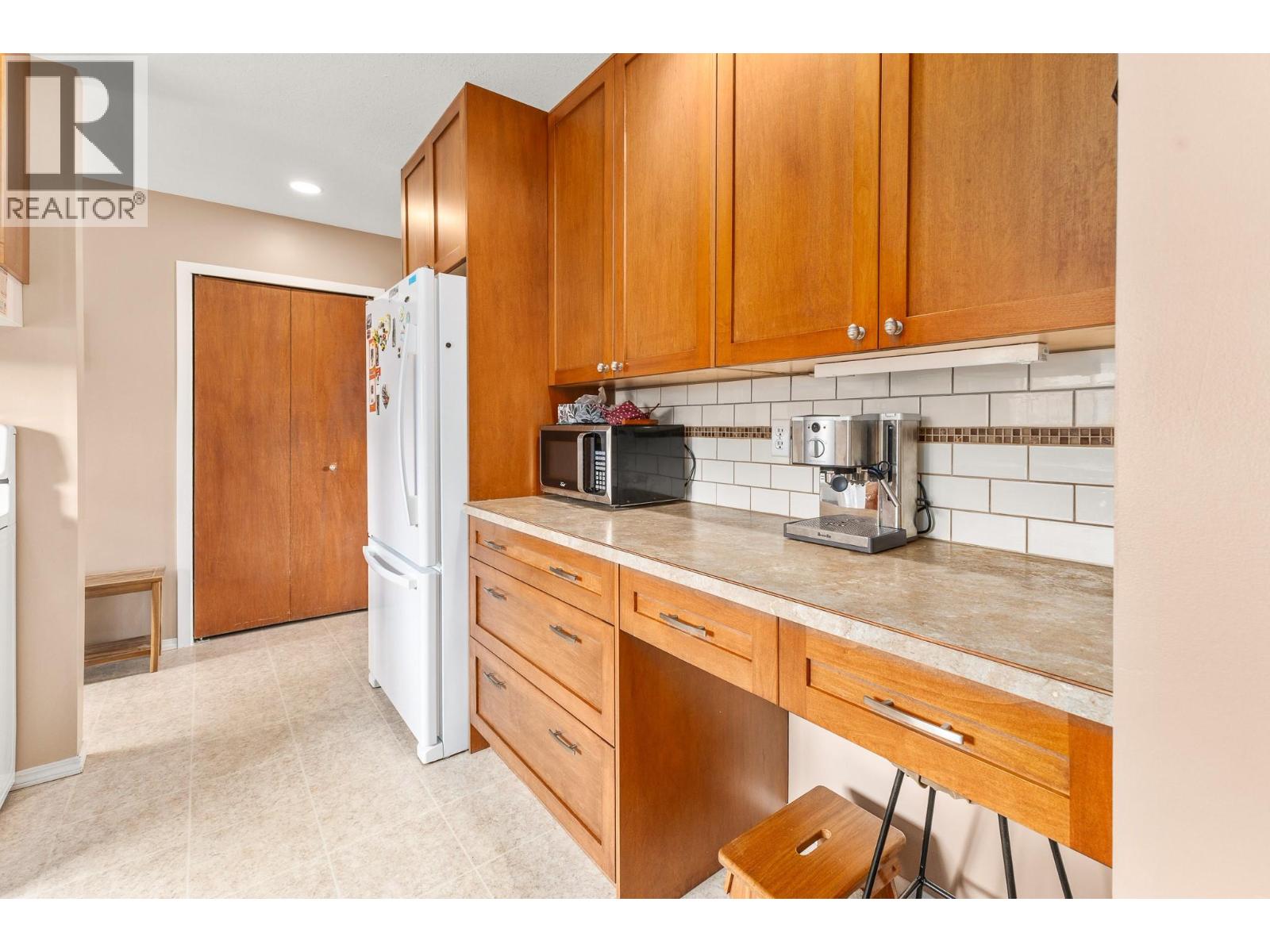 1121 15 Street SE - Image 14