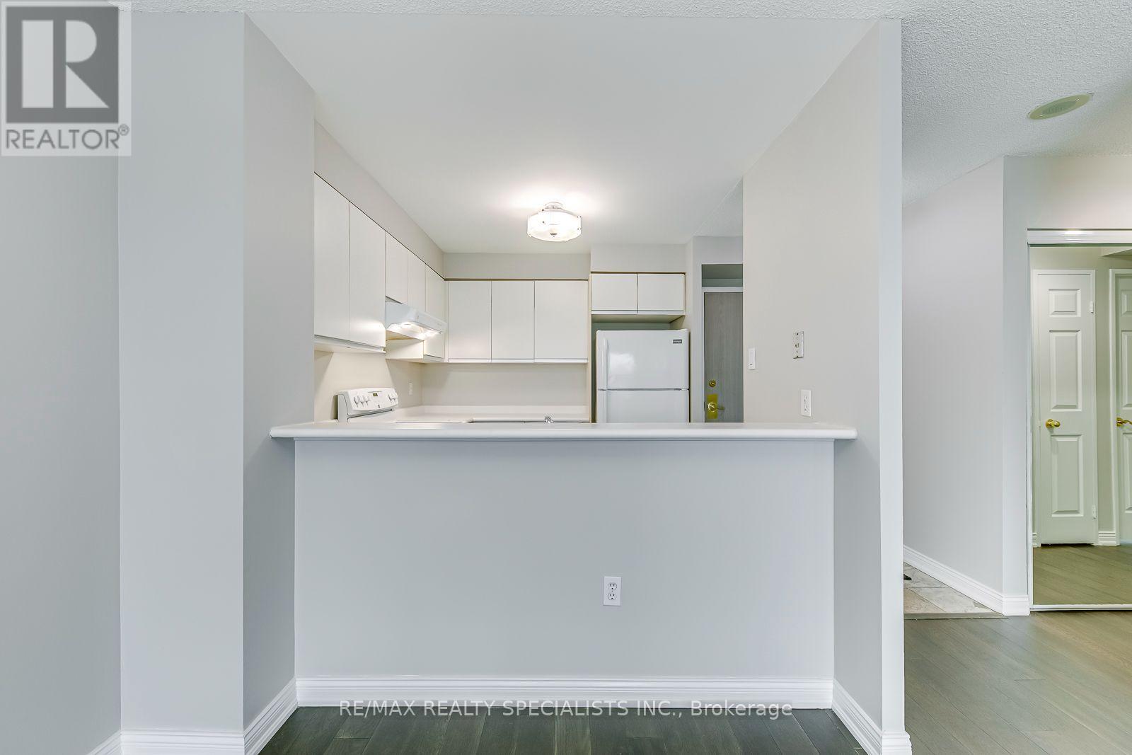 #1605 2177 BURNHAMTHORPE ROAD W - 14