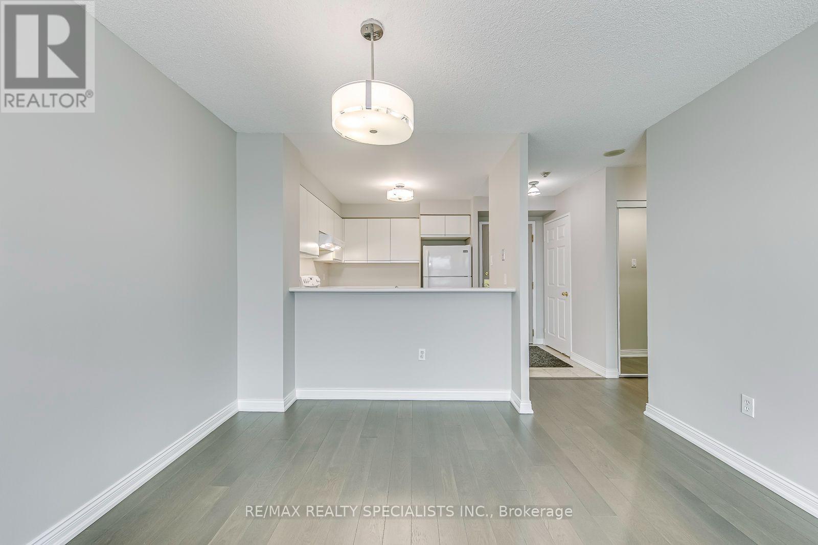 #1605 2177 BURNHAMTHORPE ROAD W - 16