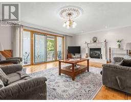 370 Maple Leaf Drive, Toronto, ON M6L1P6 Photo 15