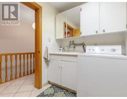 370 Maple Leaf Drive, Toronto, ON M6L1P6 Photo 16