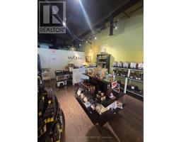 5 - 141 Lakeshore Road E, Mississauga, ON L5G1E8 Photo 11