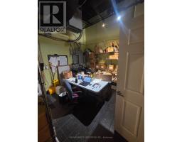 5 - 141 Lakeshore Road E, Mississauga, ON L5G1E8 Photo 17