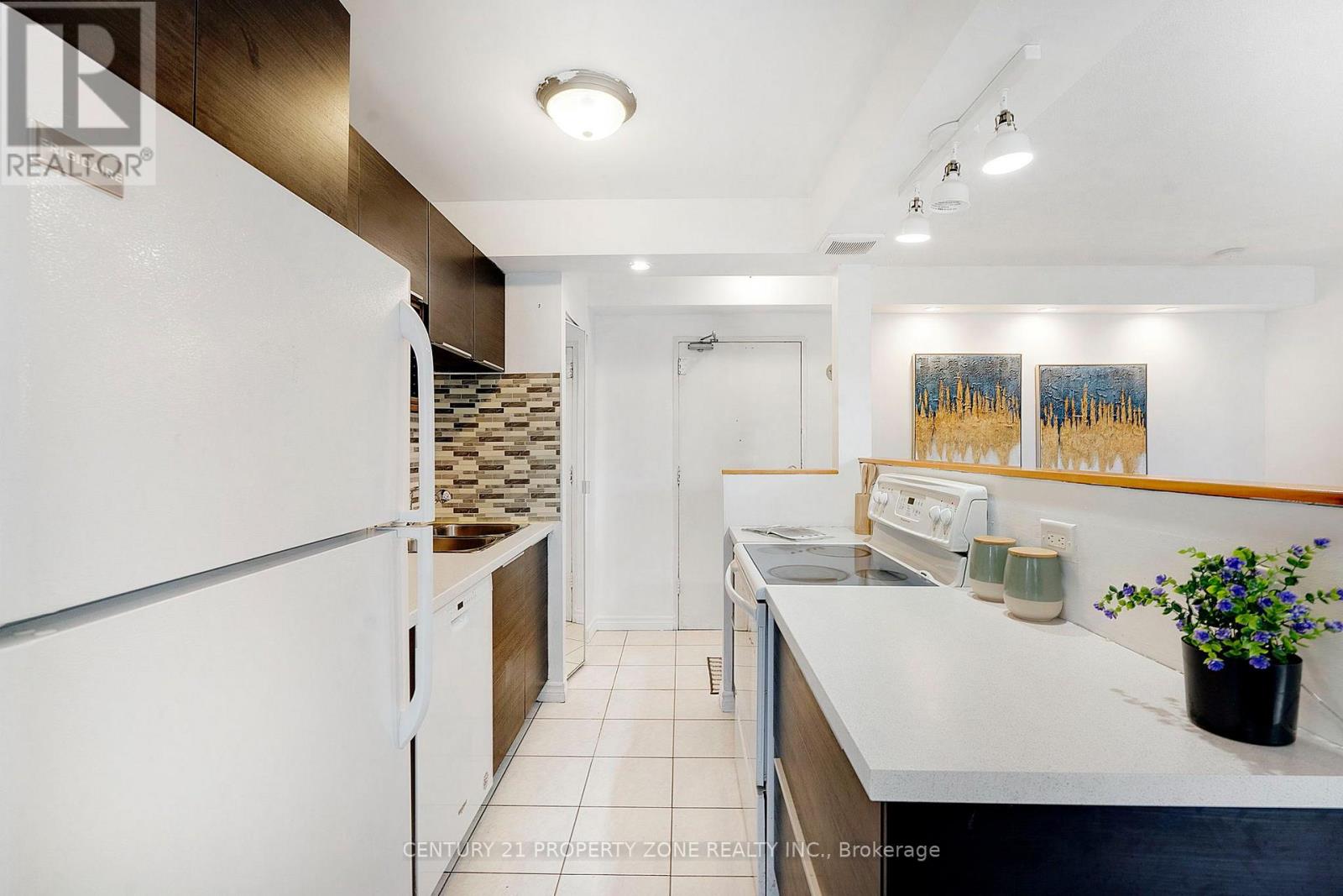 #105 851 QUEENSTON ROAD - 13