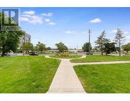 105 - 851 Queenston Road, Hamilton, ON L8G1B4 Photo 8
