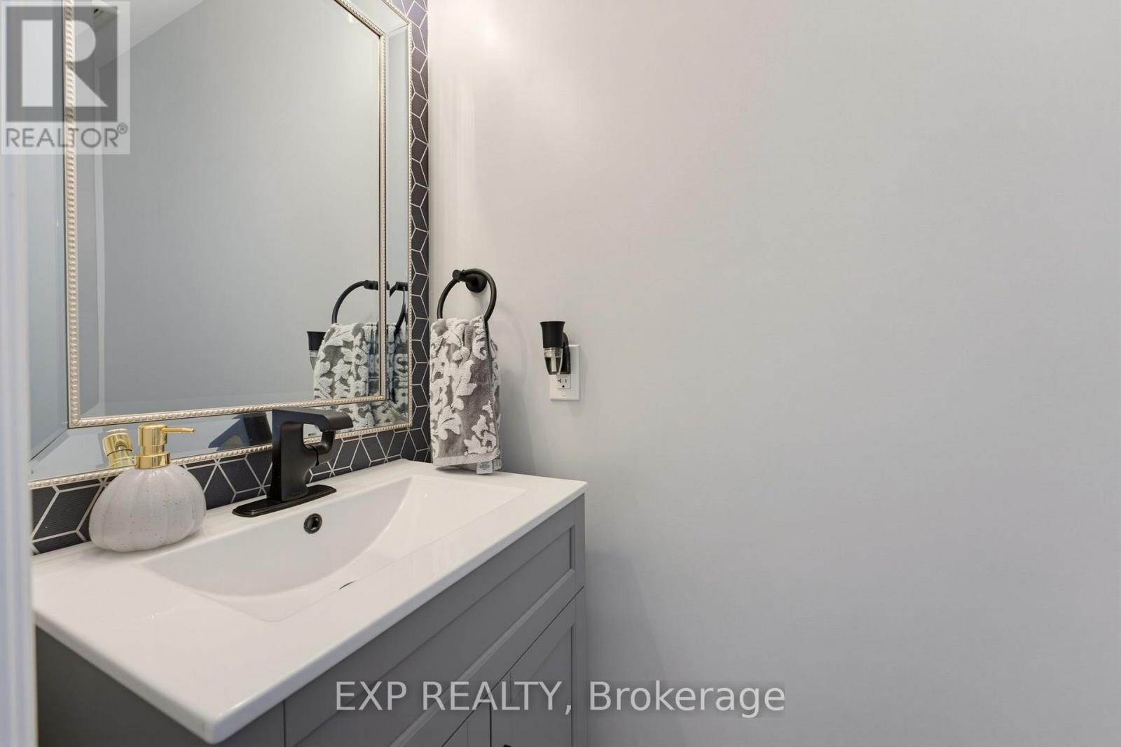 74 LAGUNA VILLAGE CRESCENT - 14