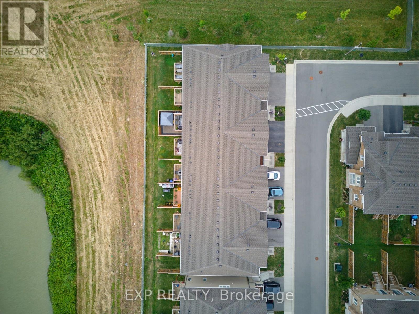 74 LAGUNA VILLAGE CRESCENT - 2