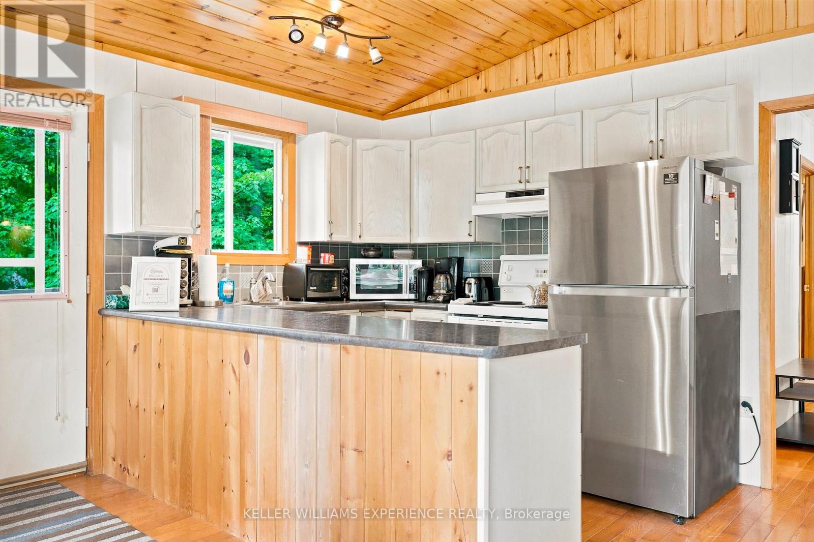 1689 BRAELOCH ROAD - 12