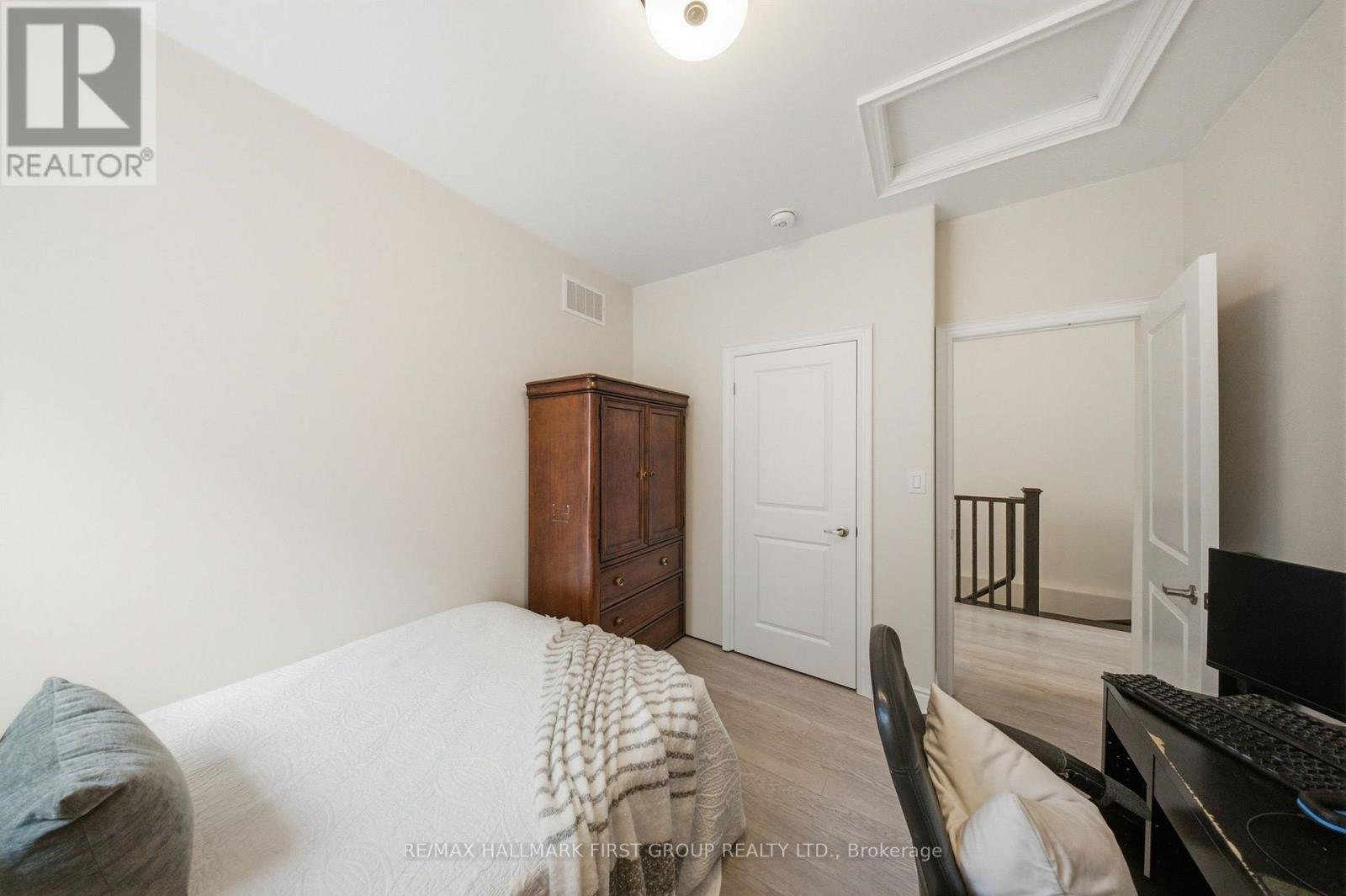 #124 80 MARSH AVENUE - 23