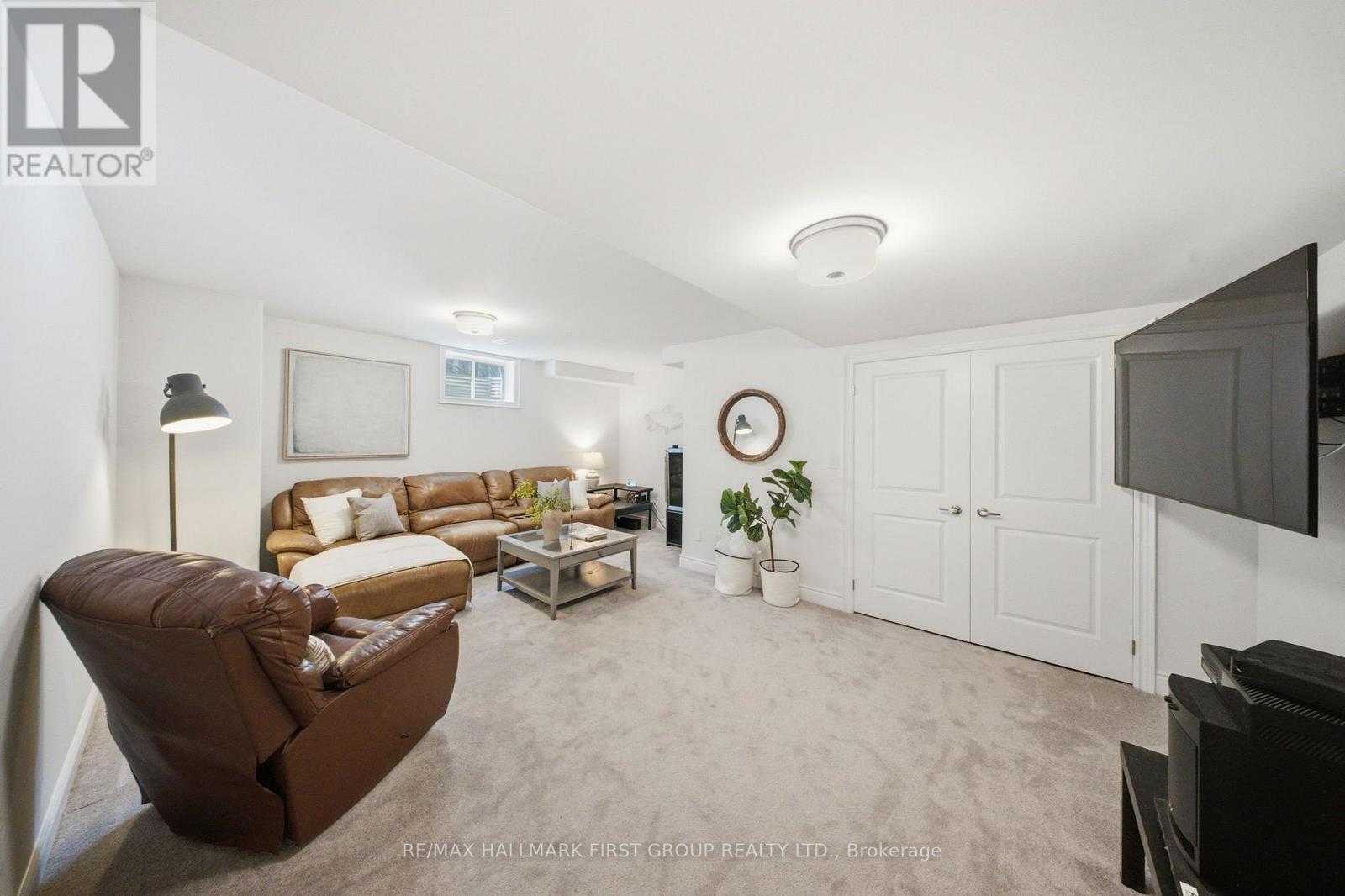 #124 80 MARSH AVENUE - 24
