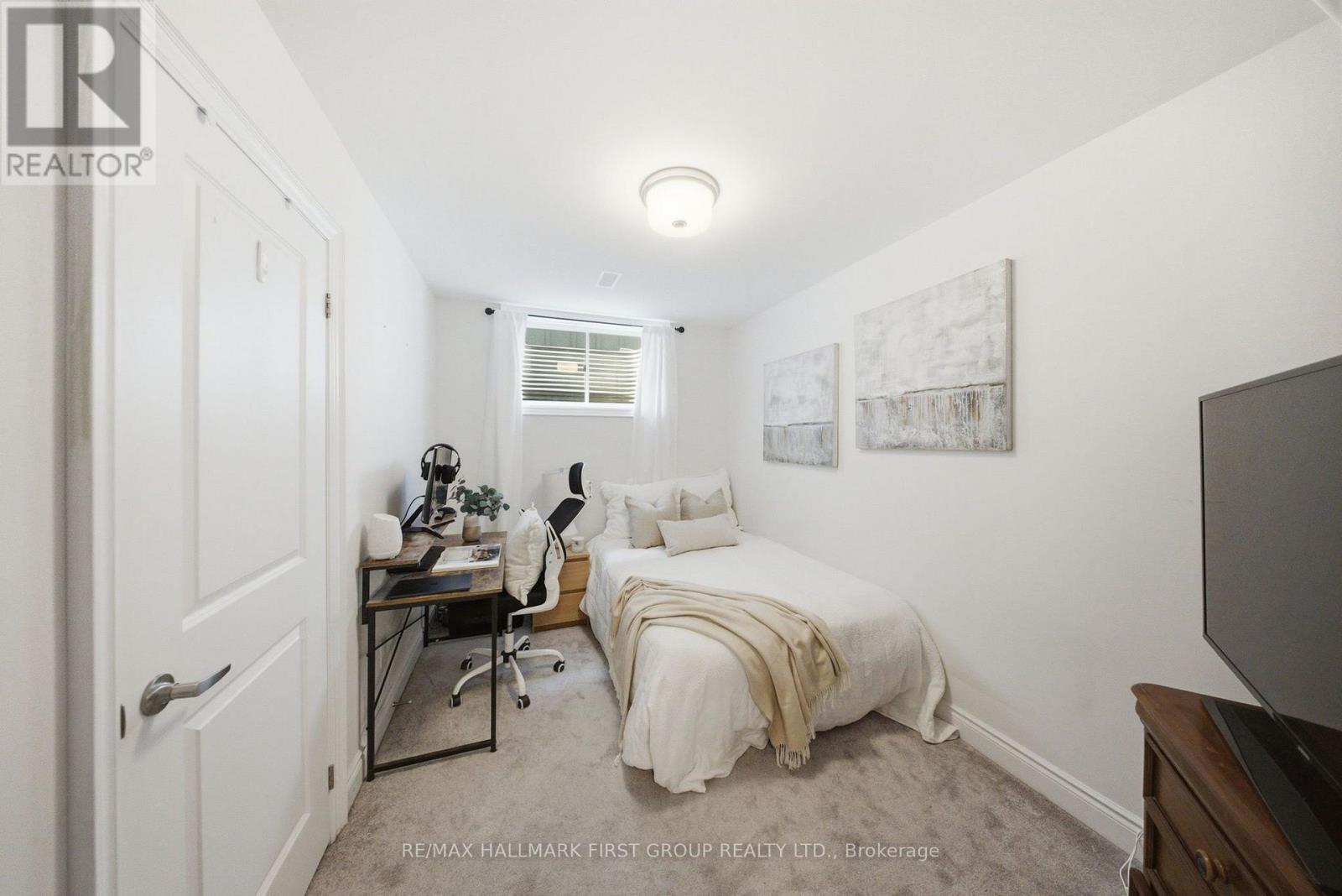 #124 80 MARSH AVENUE - 28