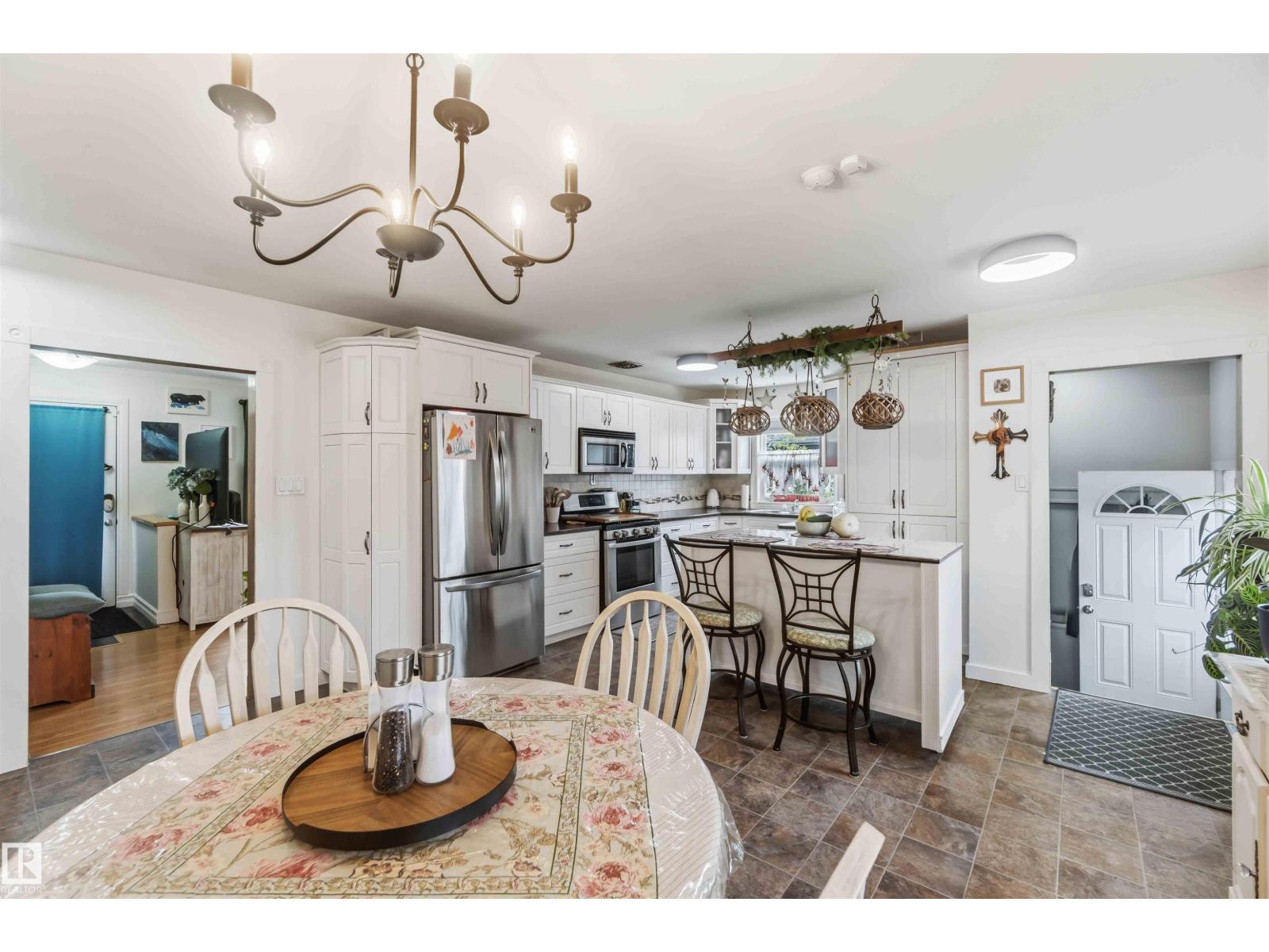 10144 105 ST - Image 11