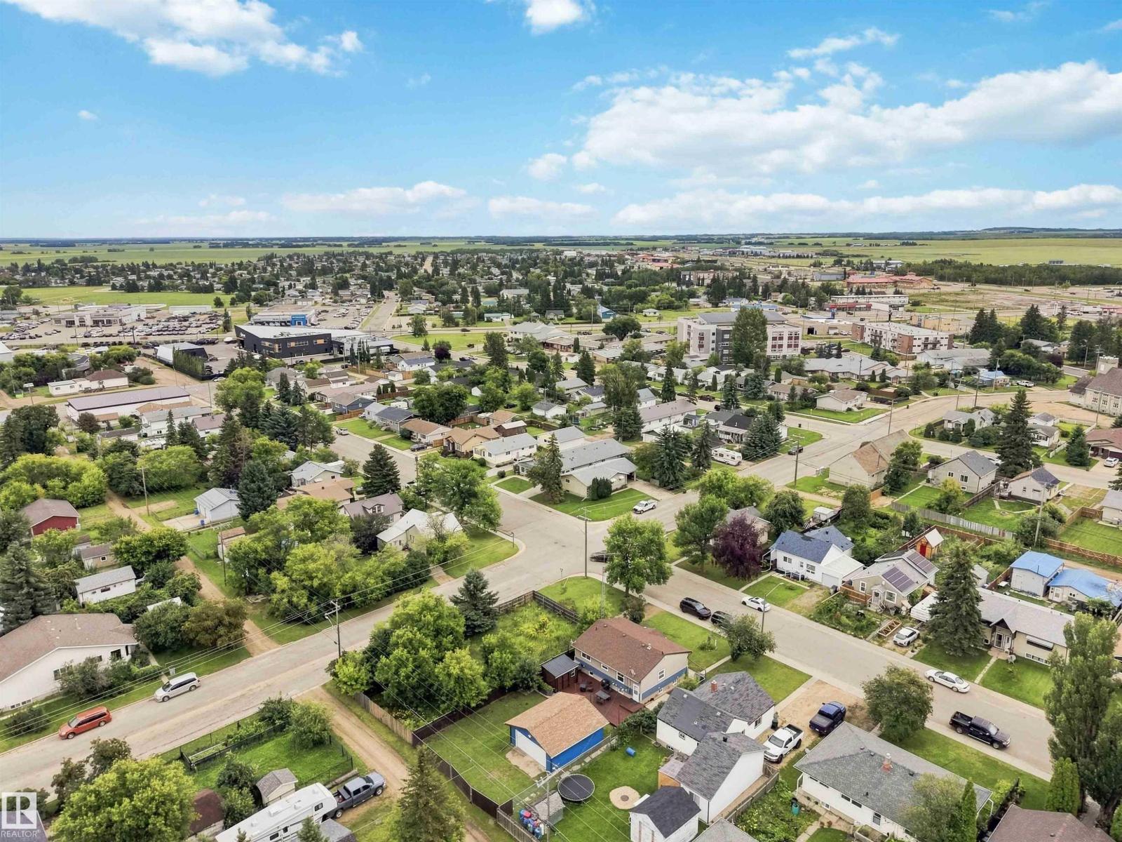 10144 105 ST - 58