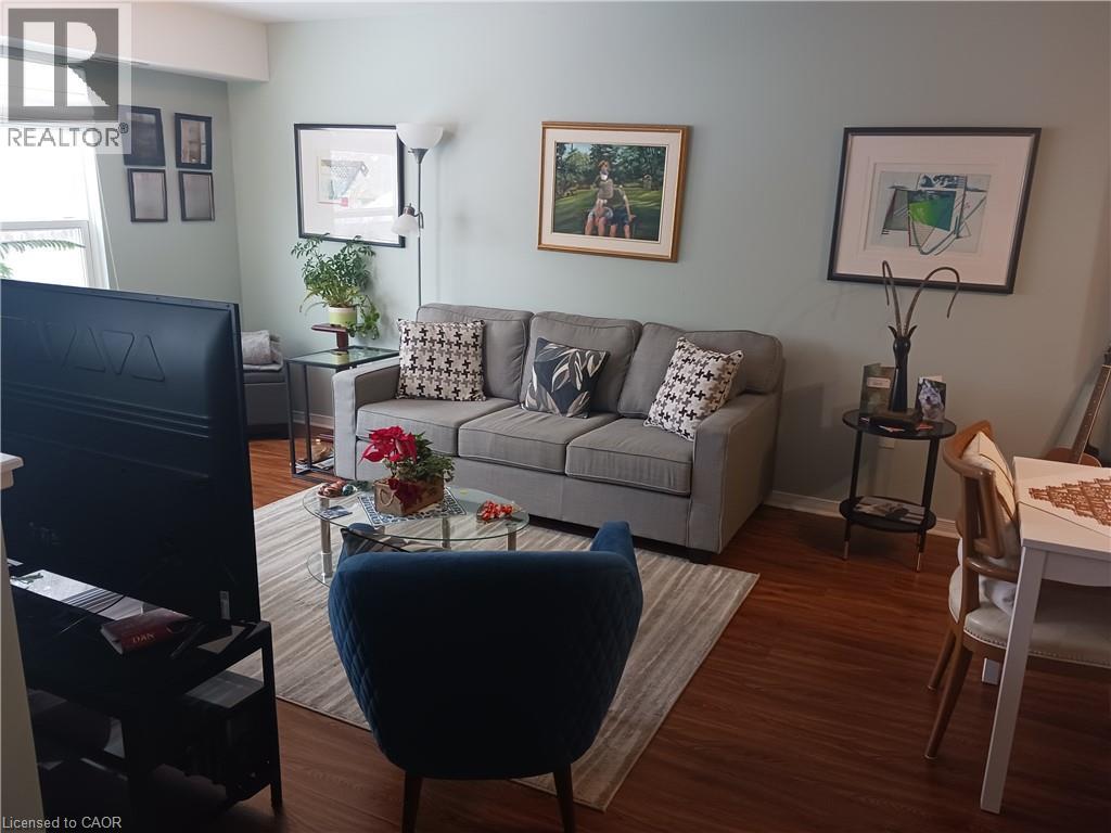 #108 8 HURON Street - 2