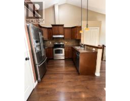 89 Lynx Road N - photo 3