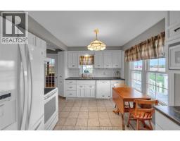 4pc Bathroom - 637 Wilkesport Line, Sombra, ON N0P2H0 Photo 6