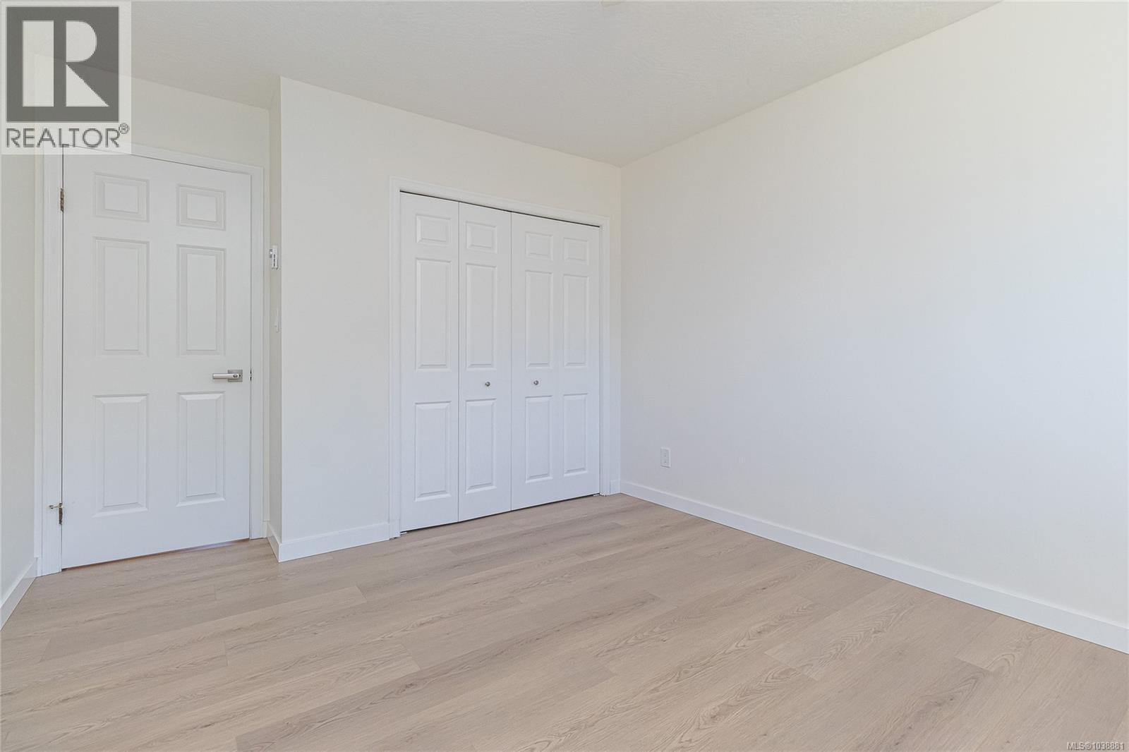 1389 Hastings St - Image 26