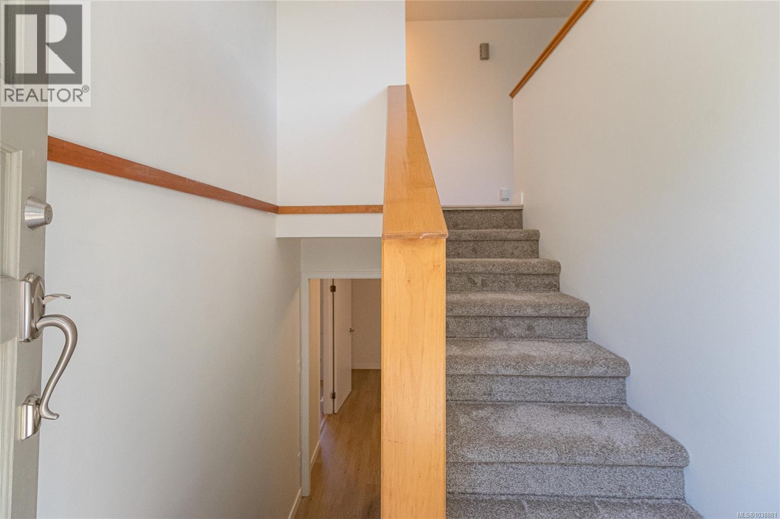 1389 Hastings St - 11