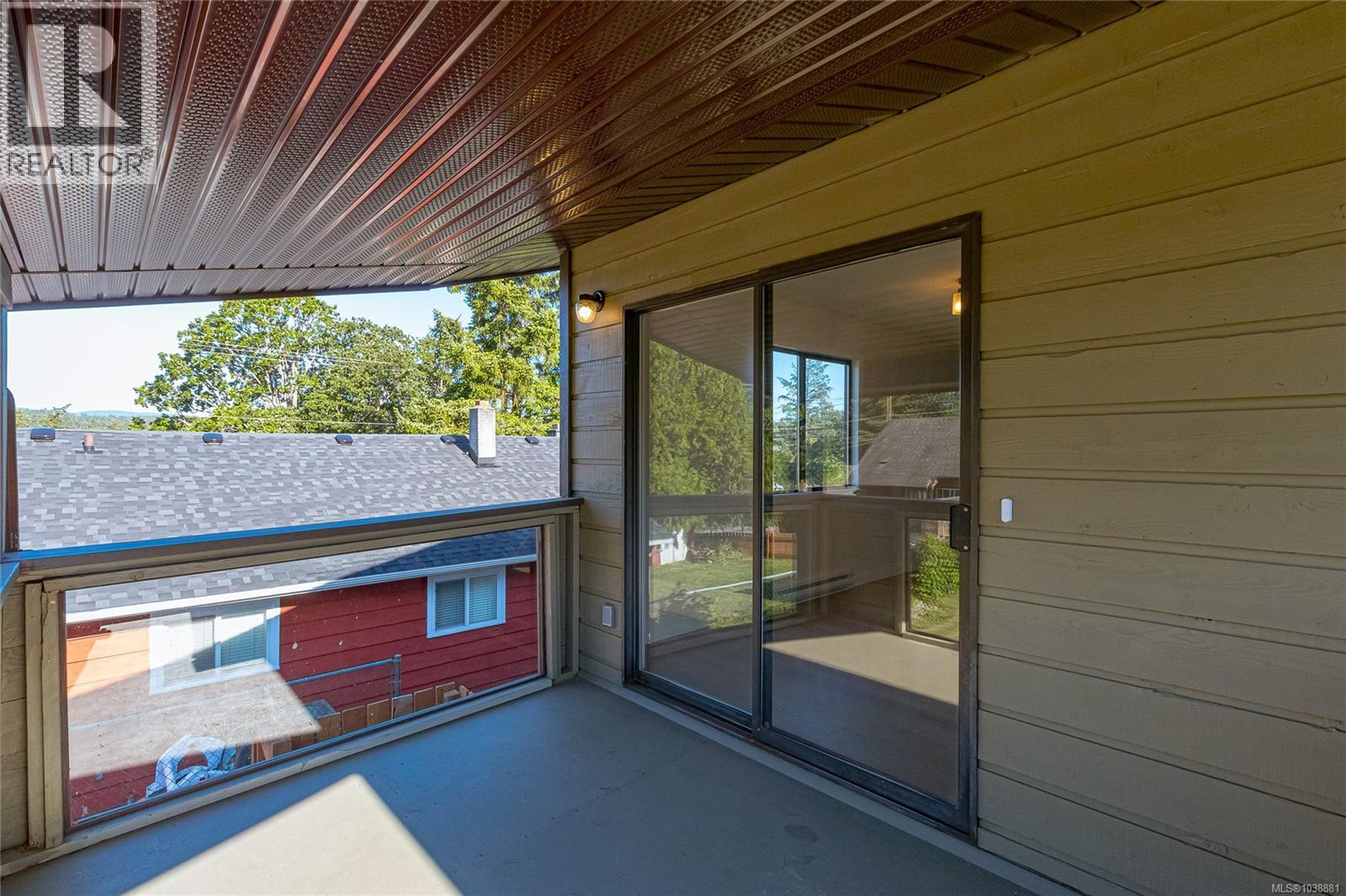 1389 Hastings St - Image 37