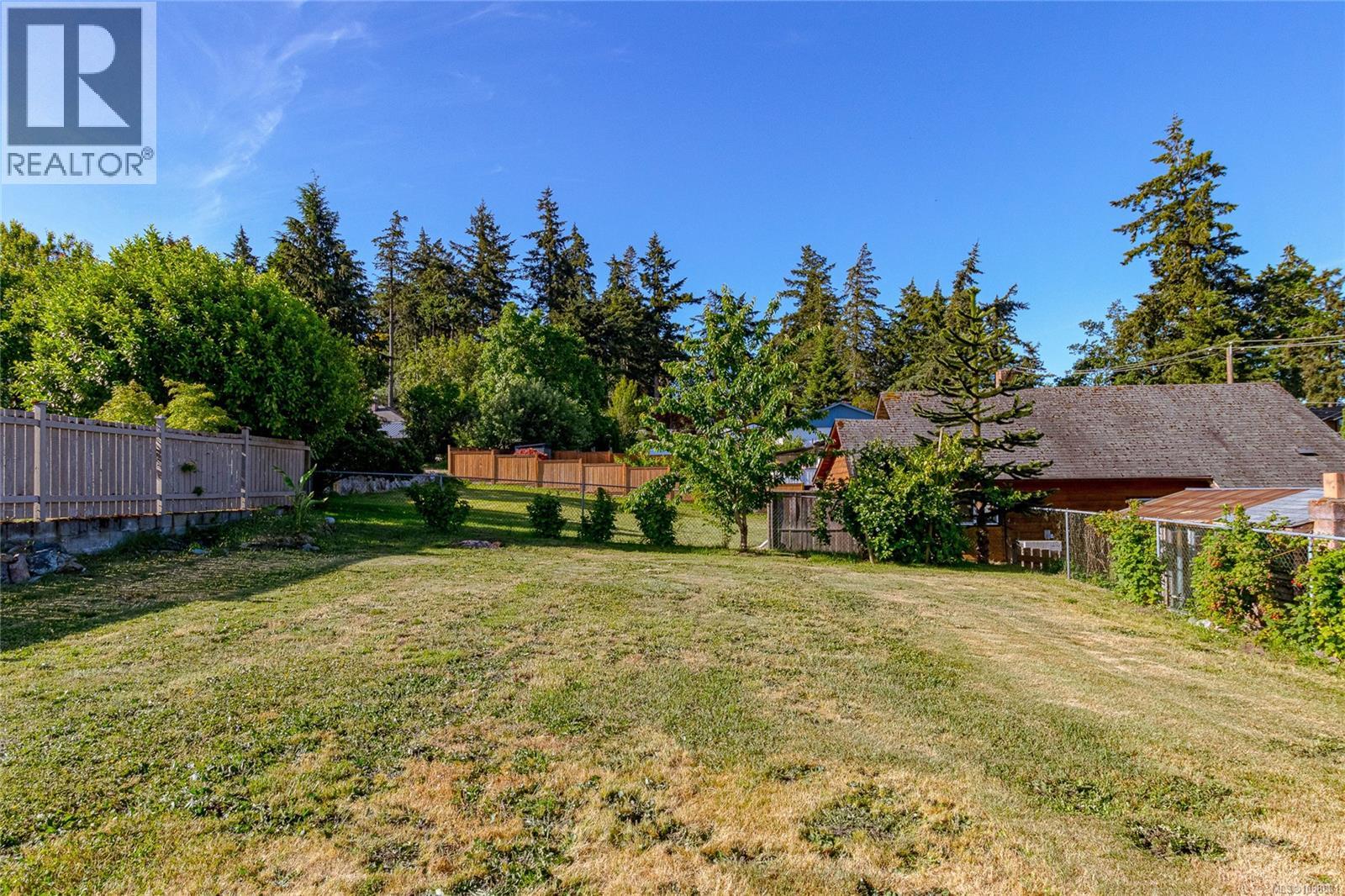 1389 Hastings St - Image 39