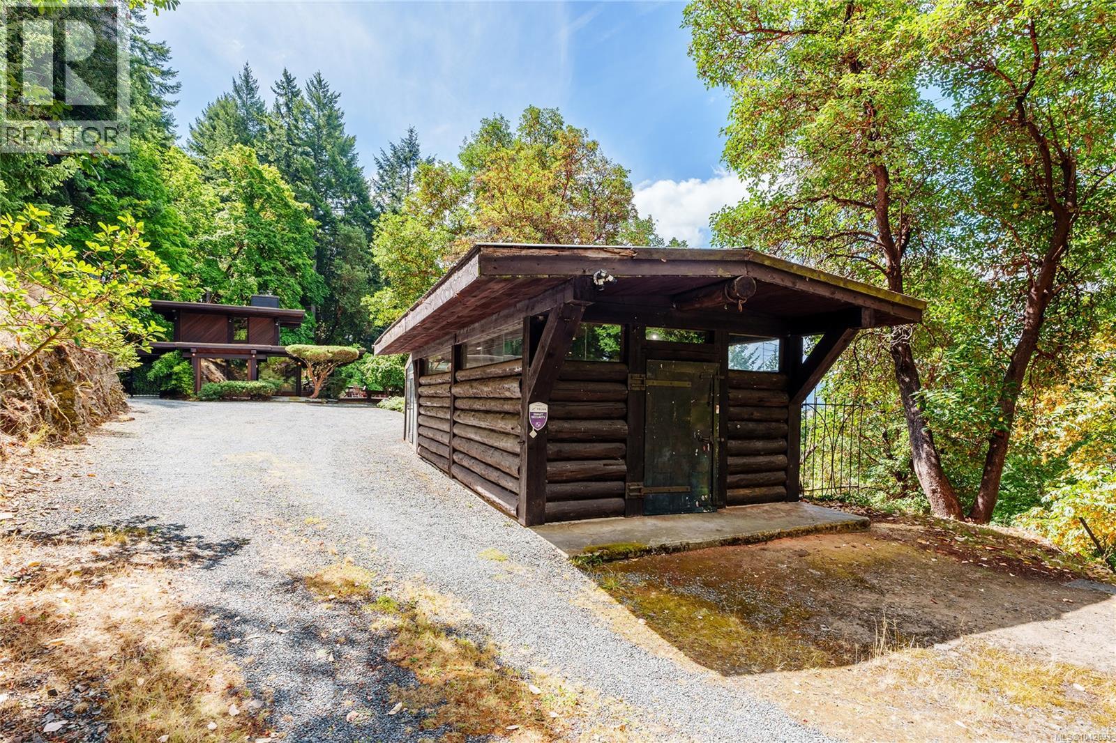 939 Khenipsen Rd - 50