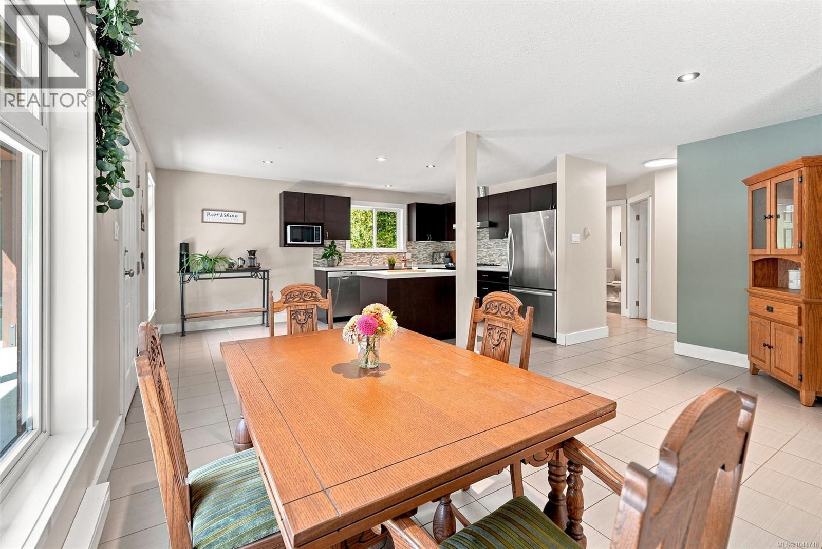 1704 Matterson Rd - 17