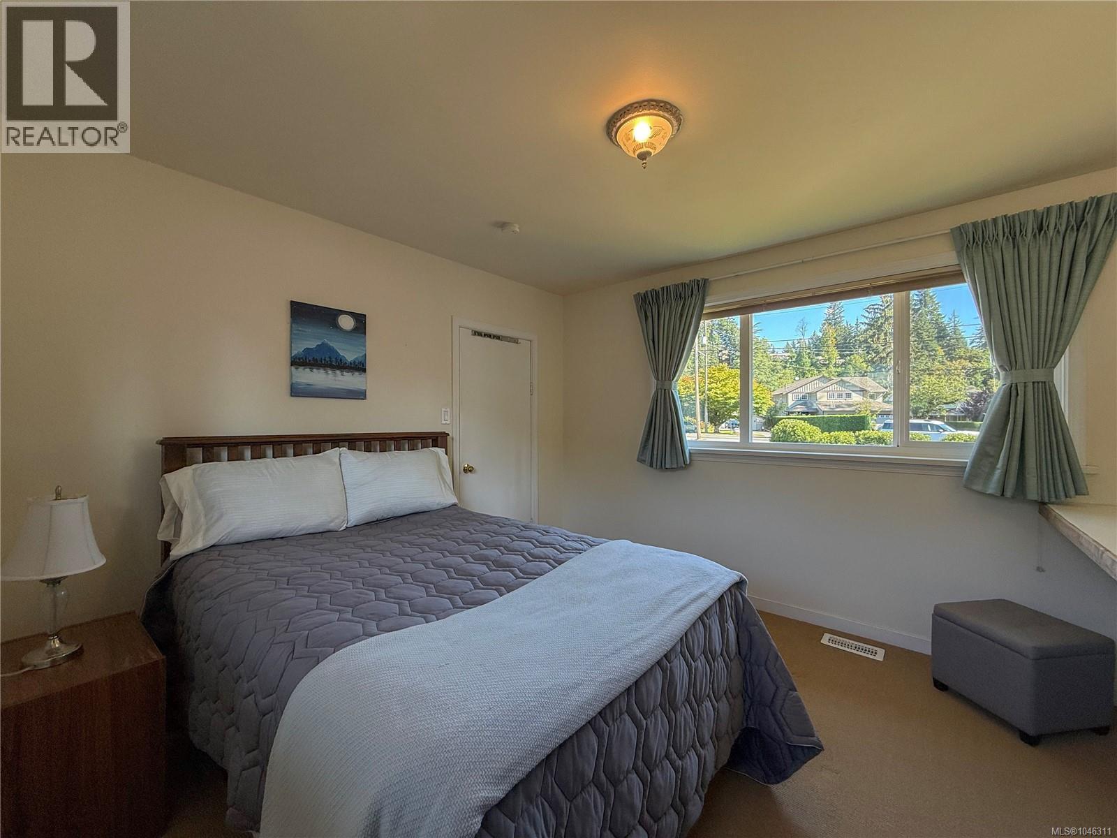 2361 Campbell River Rd - 23