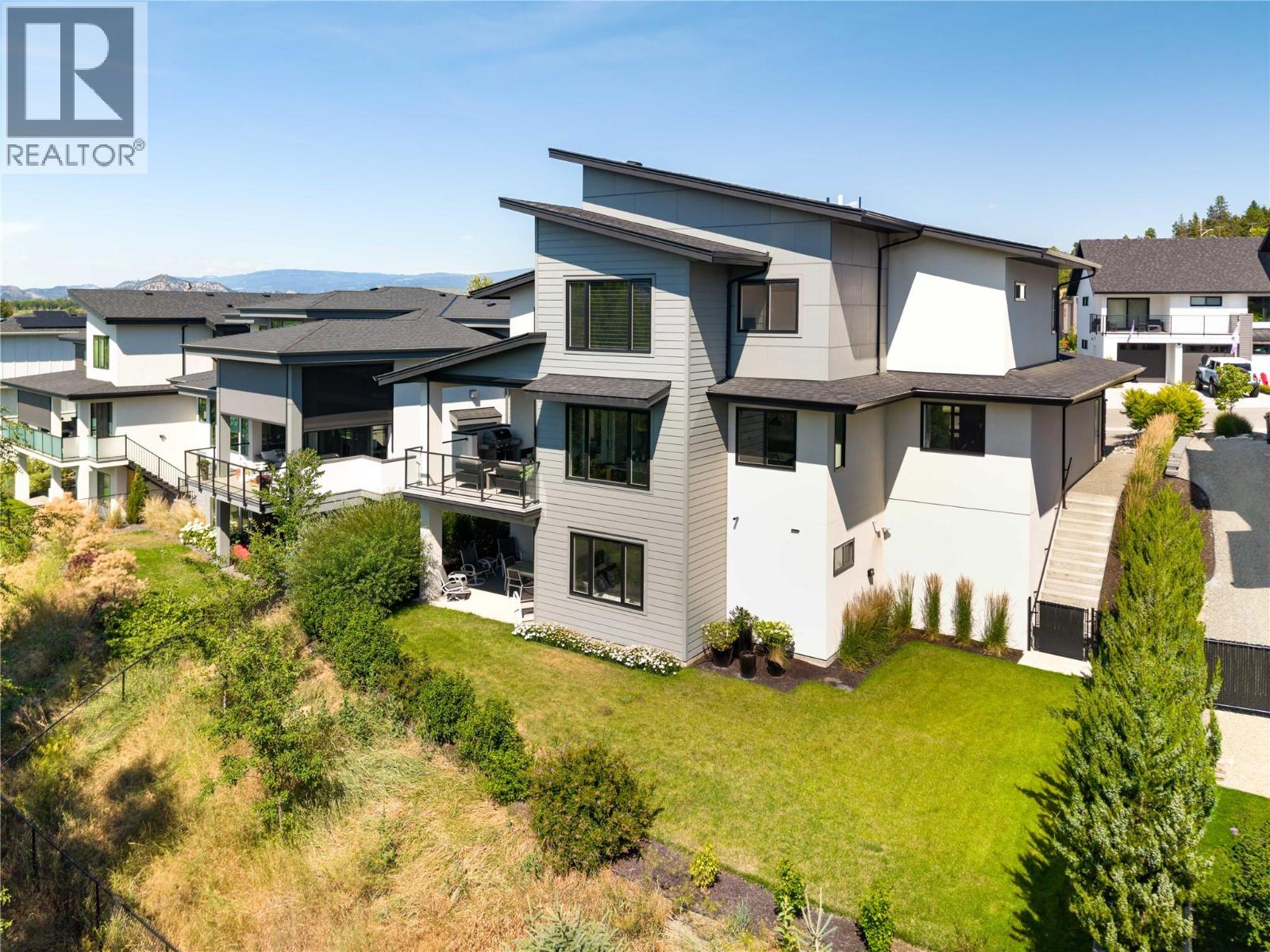 4300 Russo Street - 53