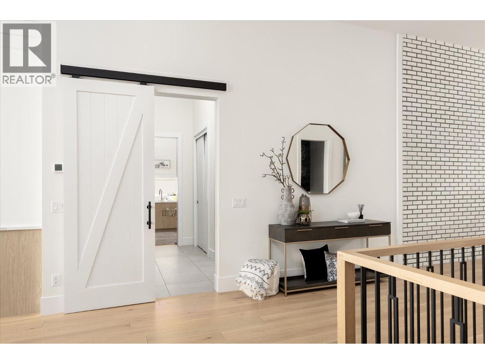 2585 Casa Palmero Drive - Image 30