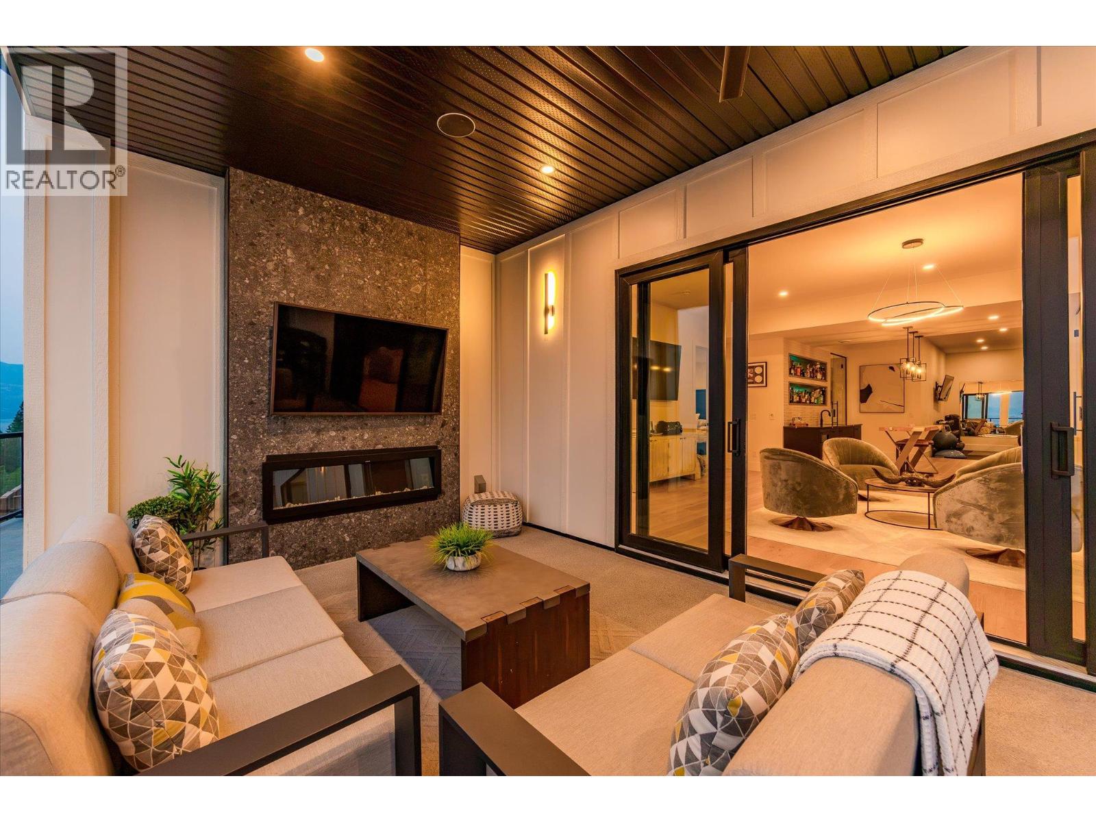 2585 Casa Palmero Drive - Image 71