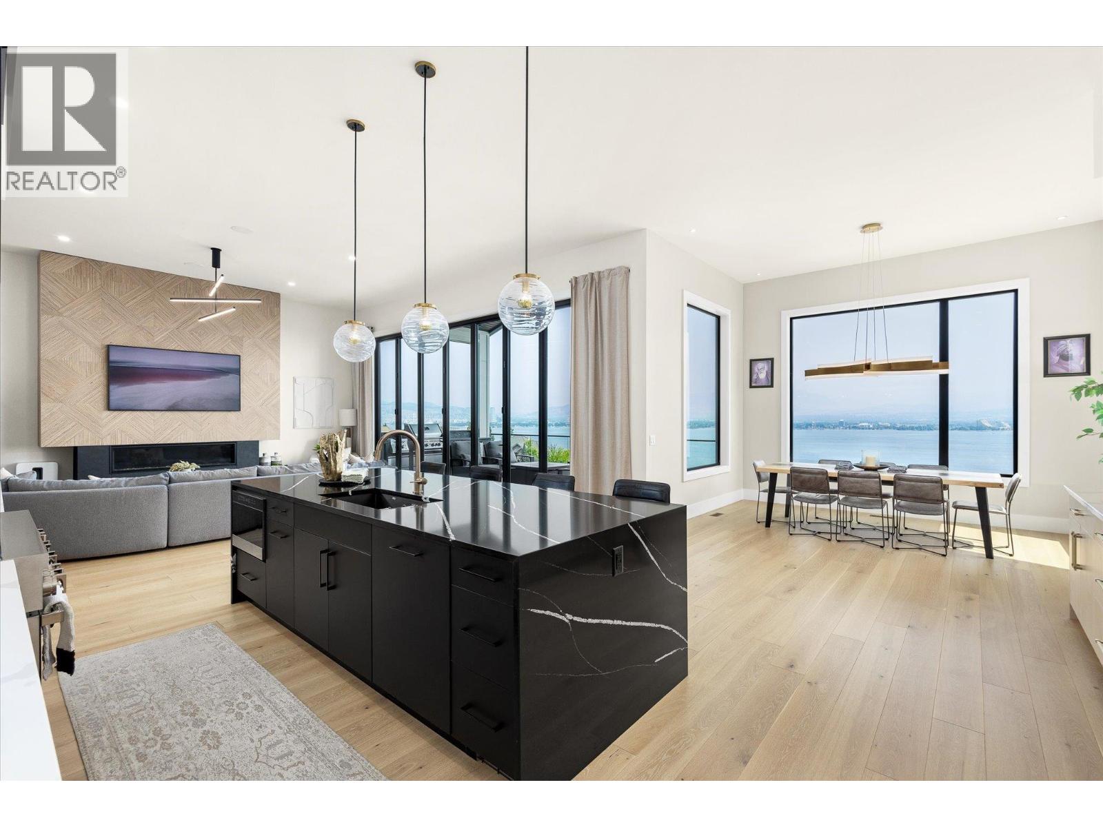2585 Casa Palmero Drive - Image 21