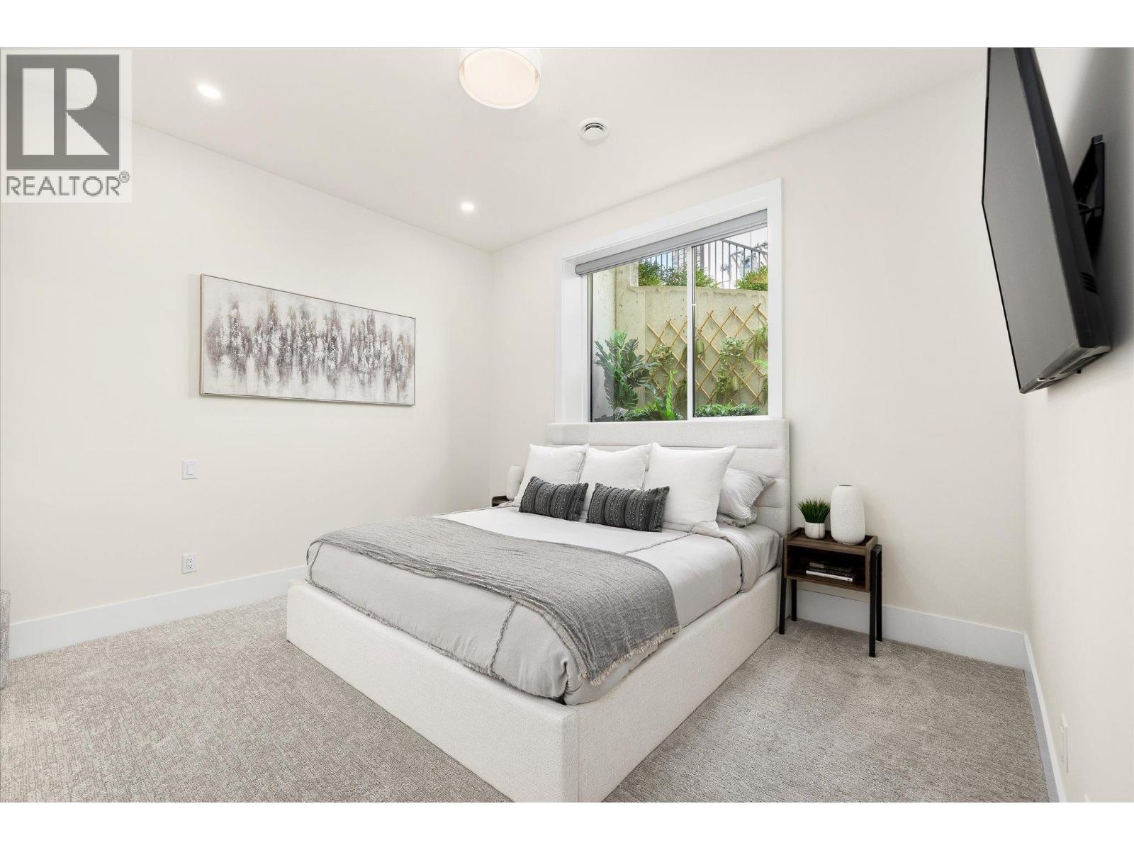 2585 Casa Palmero Drive - Image 47
