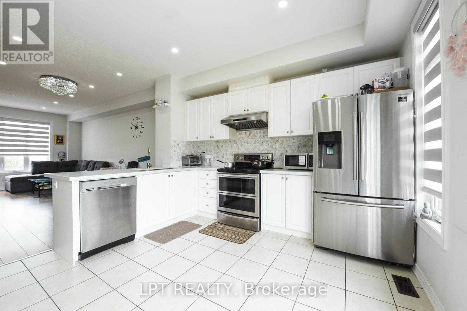 17 GILFORD STREET - 14