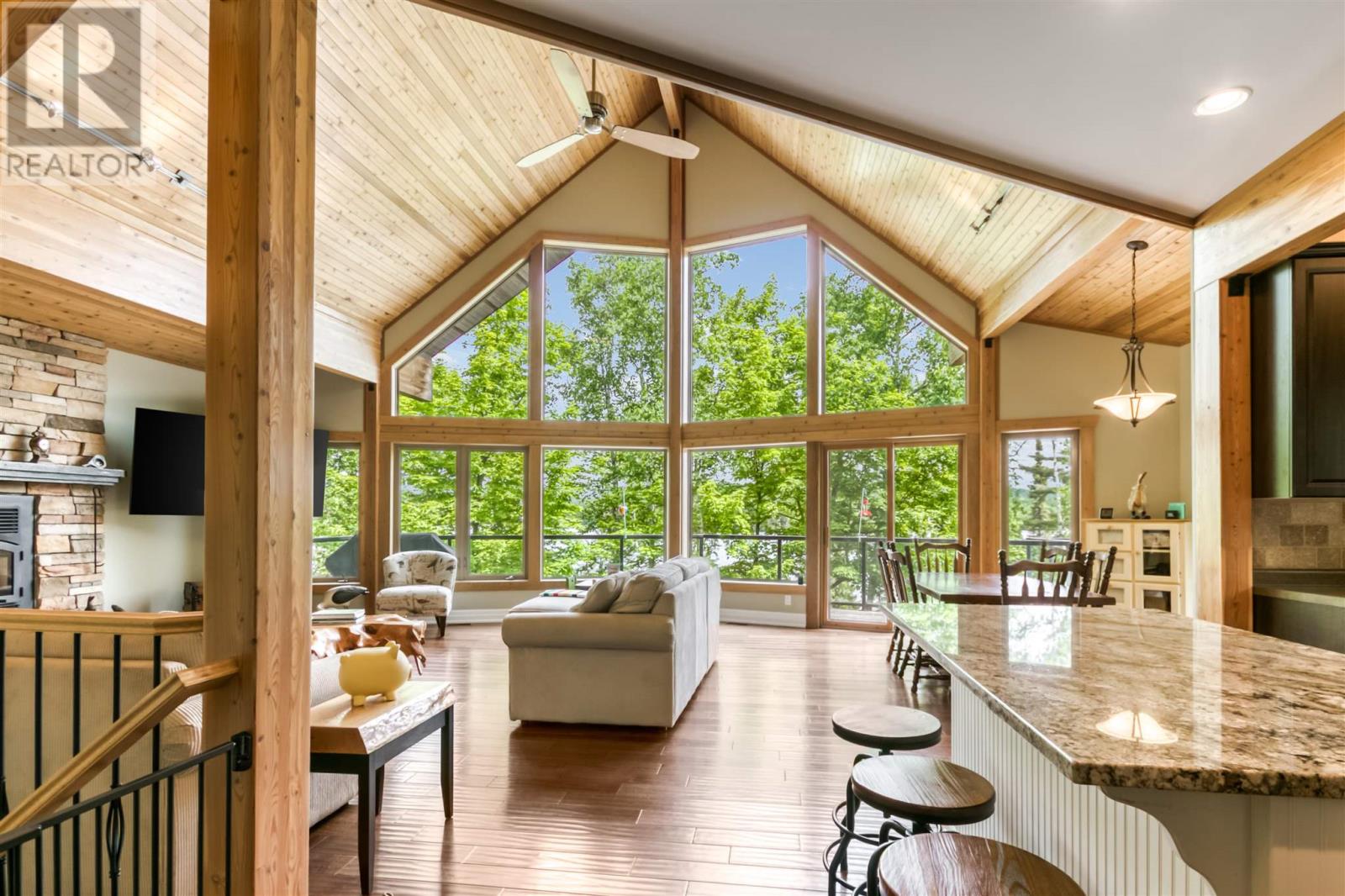 1480 Dunlop Shores RD - 14