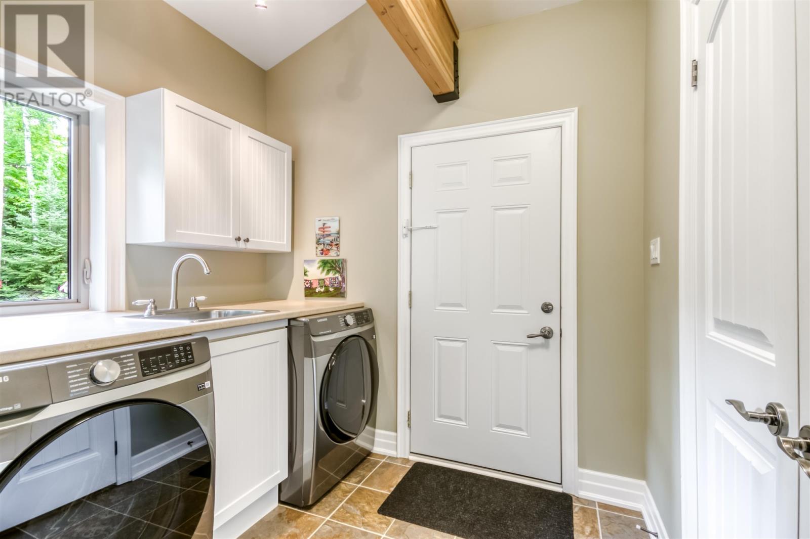 1480 Dunlop Shores RD - Image 31
