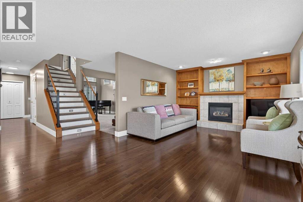 111 Valley Ponds Crescent NW - 10