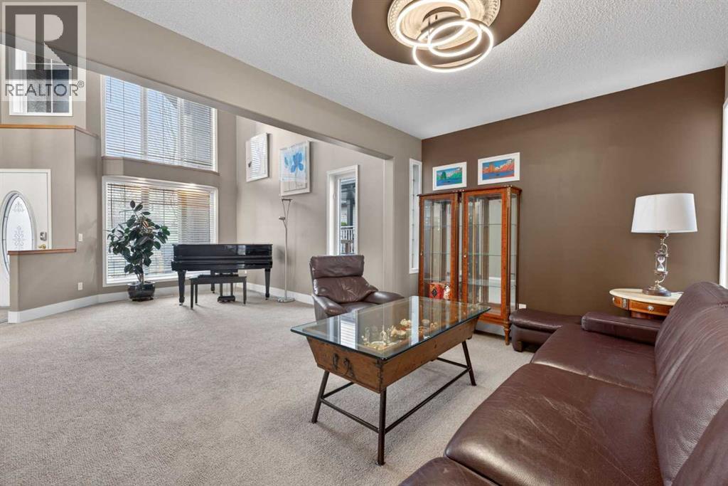 111 Valley Ponds Crescent NW - 13